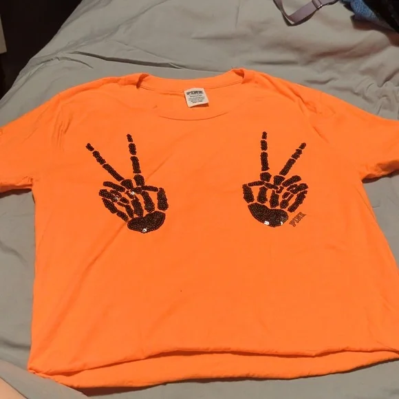 VS Pink Top Bundle (Halloween) - Picture 4 of 9